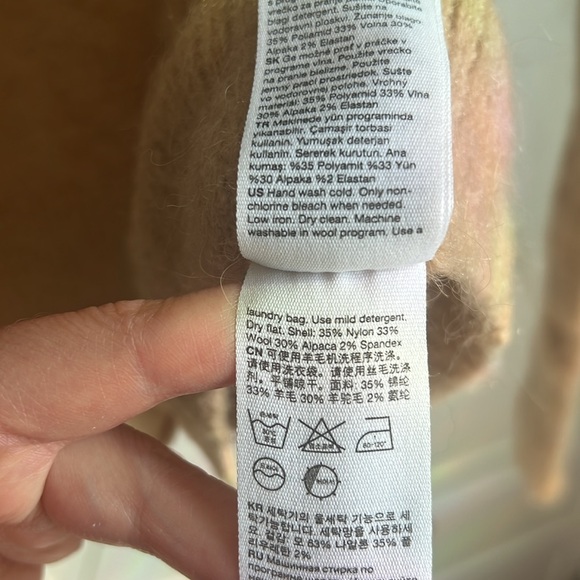 & Other Stories dinosaur button wool cardigan XS - Picture 4 of 7